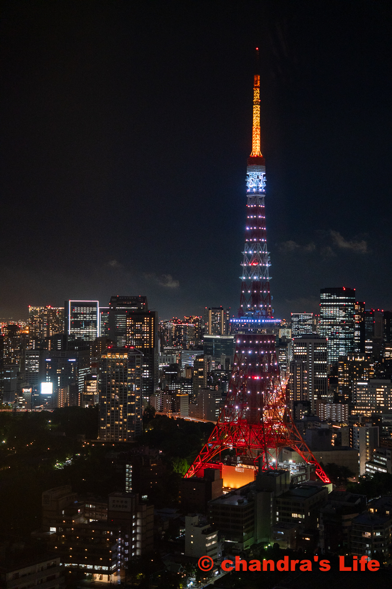 東京エディション虎ノ門 3 The Blue Room でディナー Lobby Bar 東京エディション虎ノ門 3 The Blue Room でディナー Lobby Bar